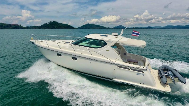 Tiara 43 | Crystal