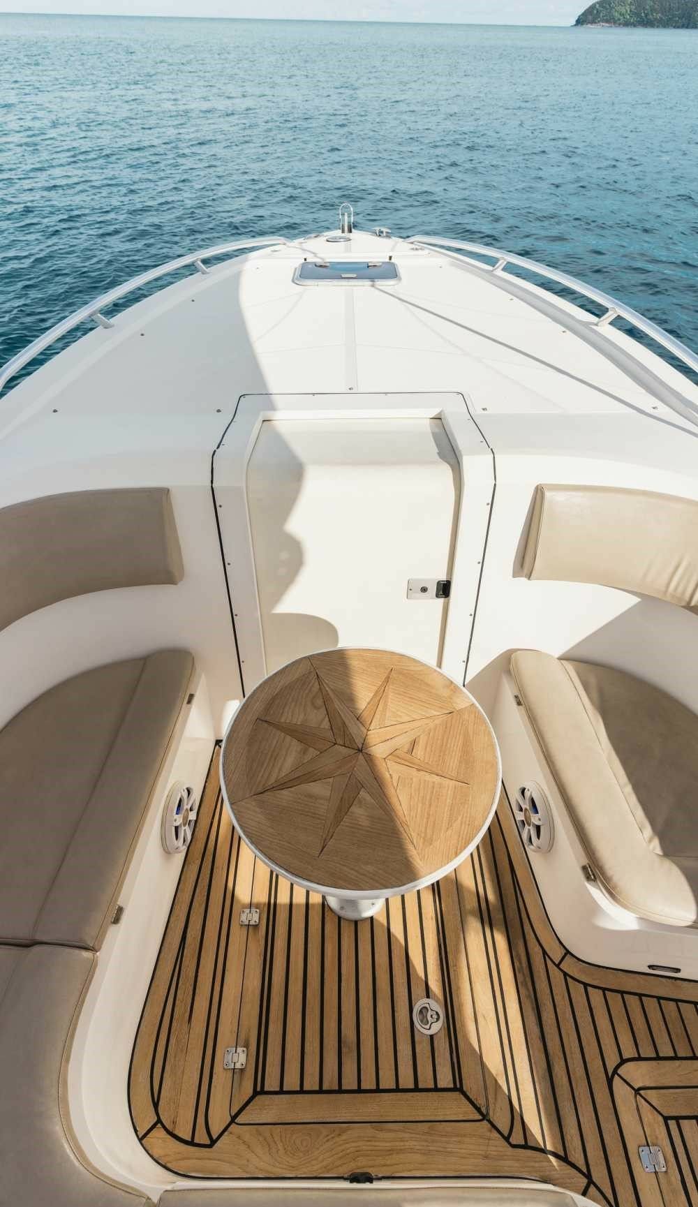 Al Dhaen 38 Sport Cruiser | Vice