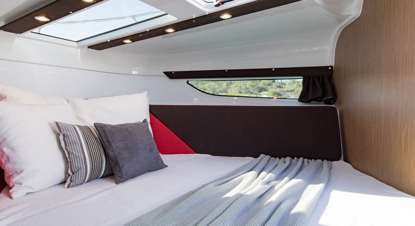 Beneteau Flyer 8.8 Sundeck | Corsica 1