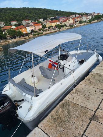 Beneteau Flyer 550 | 11