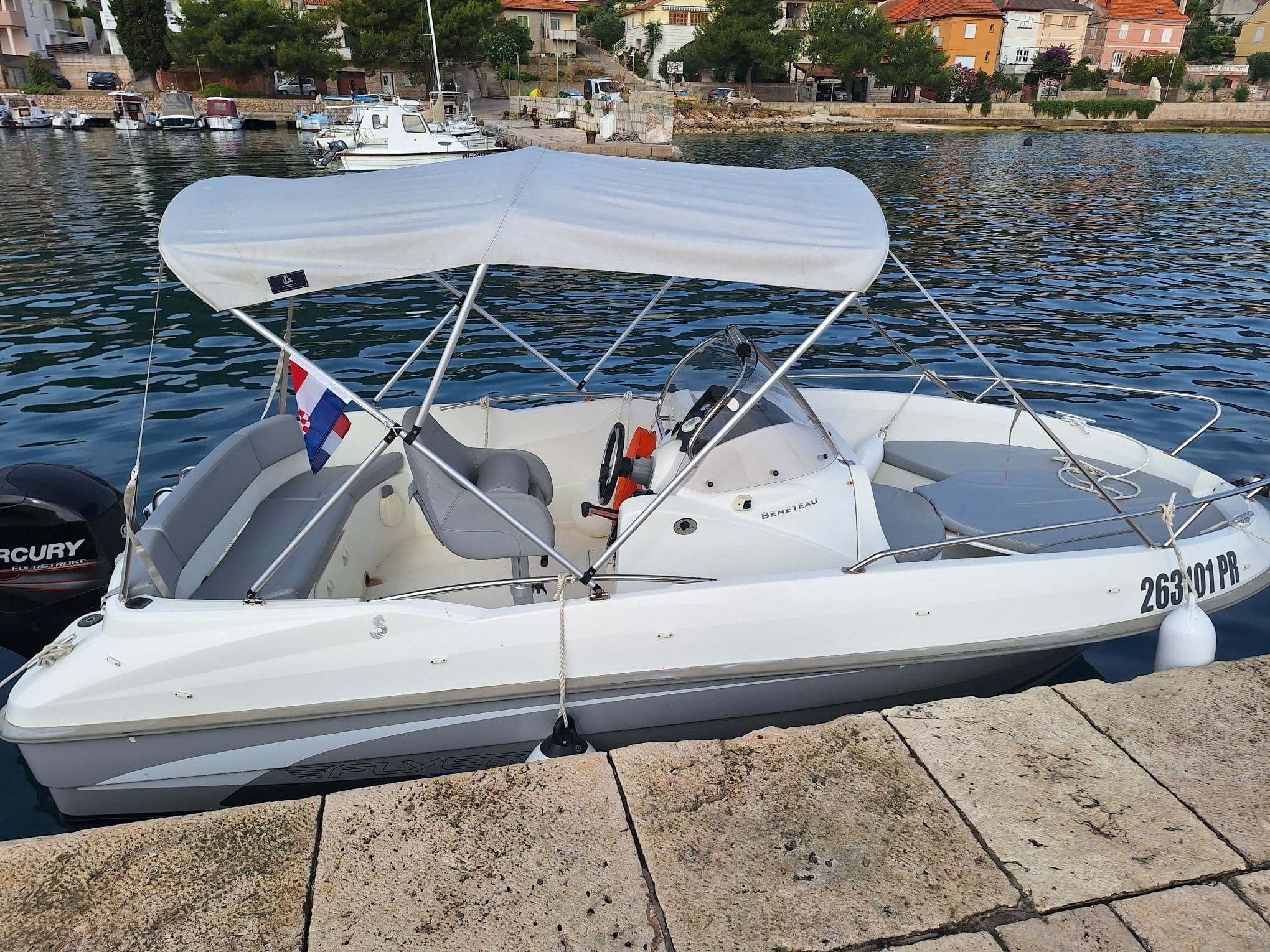 Beneteau Flyer 550 | 11
