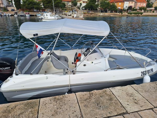 Beneteau Flyer 550 | 11