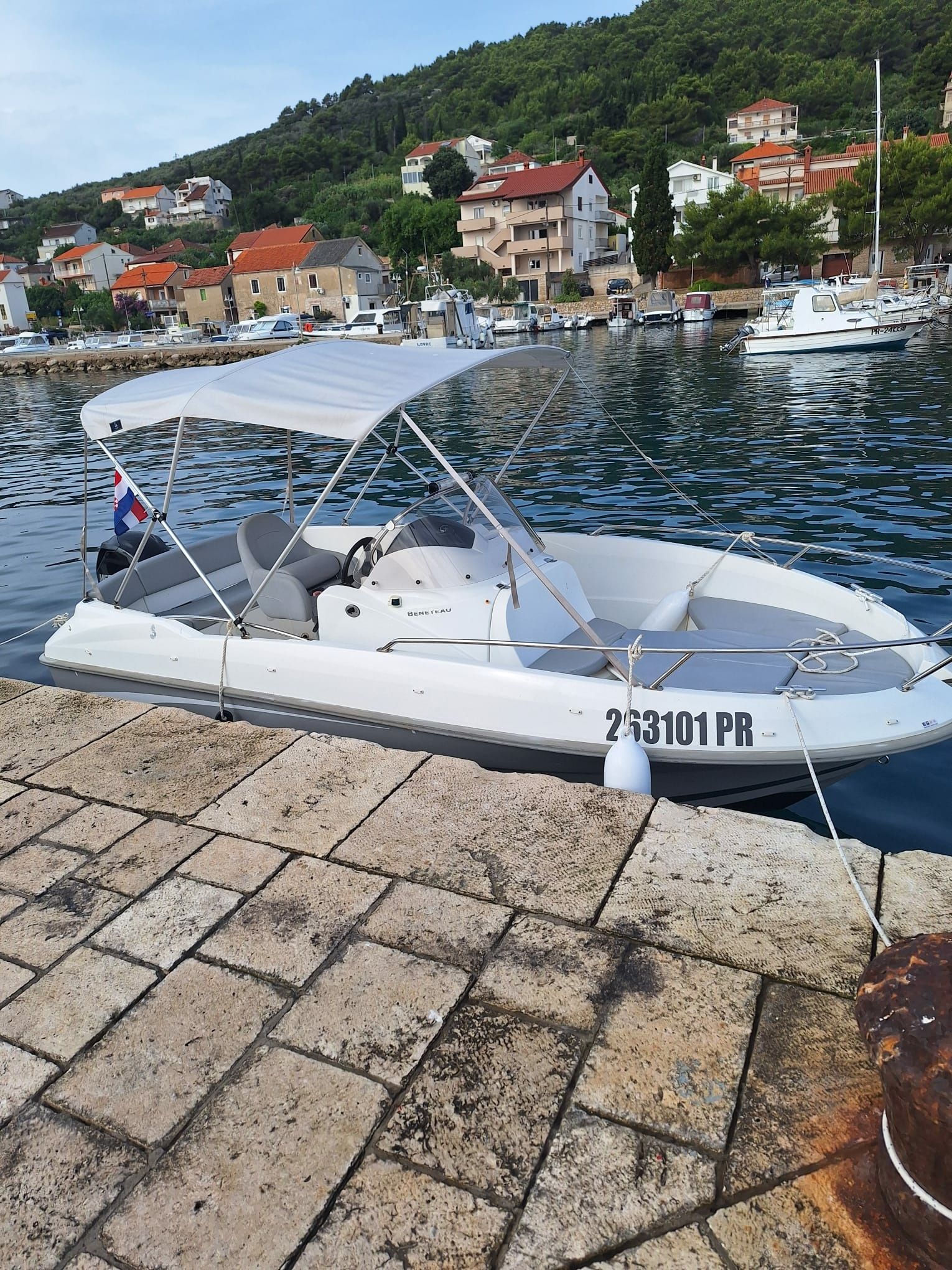Beneteau Flyer 550 | 11