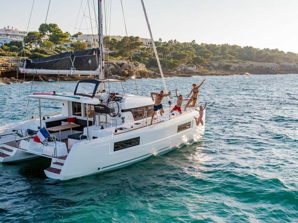 Lagoon 40 | Sache