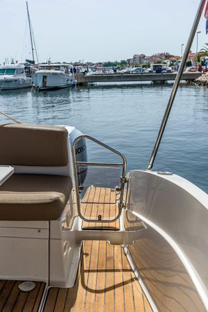 Atlantic Marine Suncruiser 805 | 13