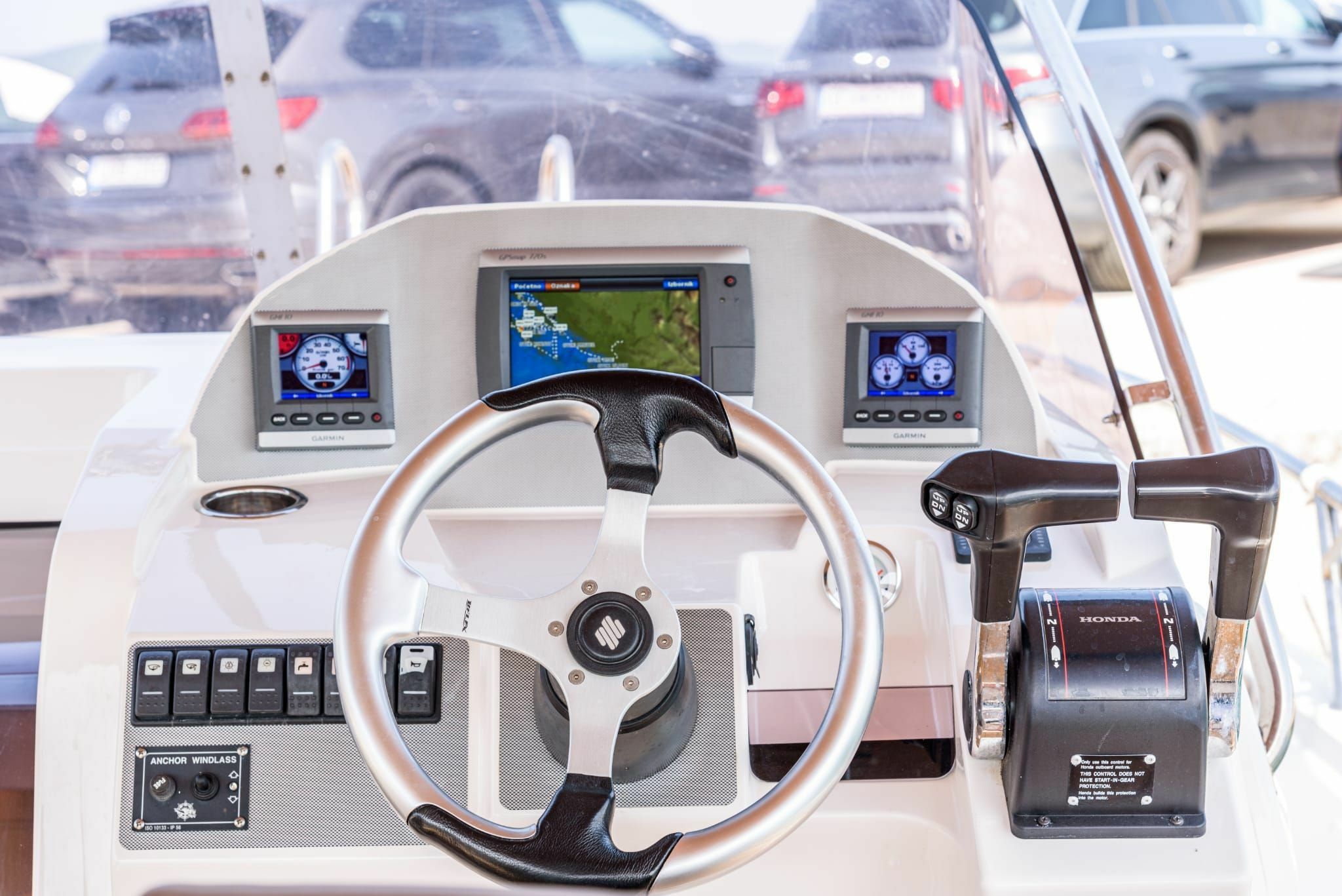 Atlantic Marine Suncruiser 805 | 13