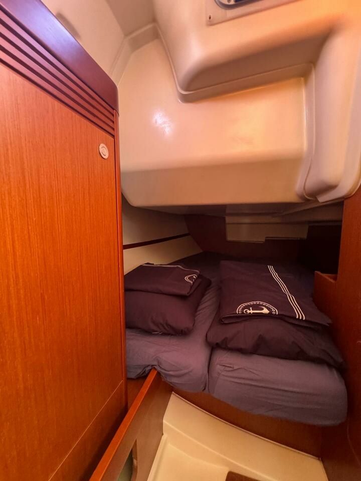Beneteau Oceanis 34 | Finia