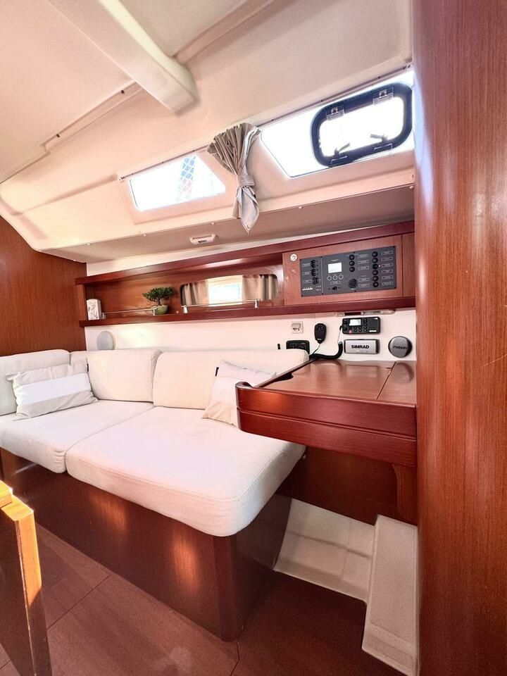 Beneteau Oceanis 34 | Finia