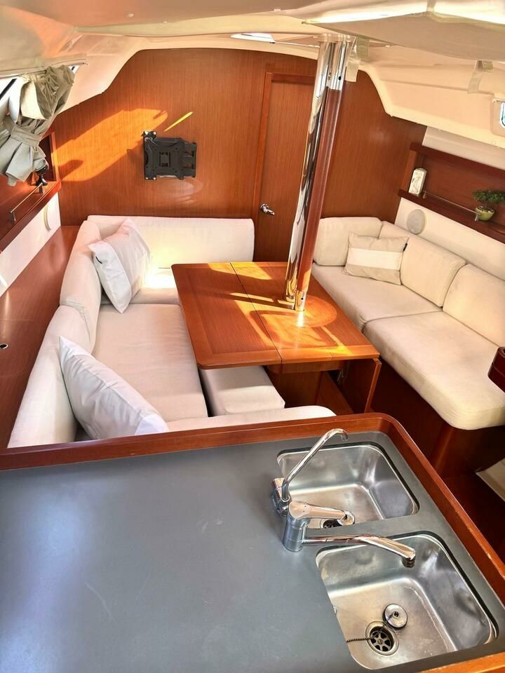 Beneteau Oceanis 34 | Finia