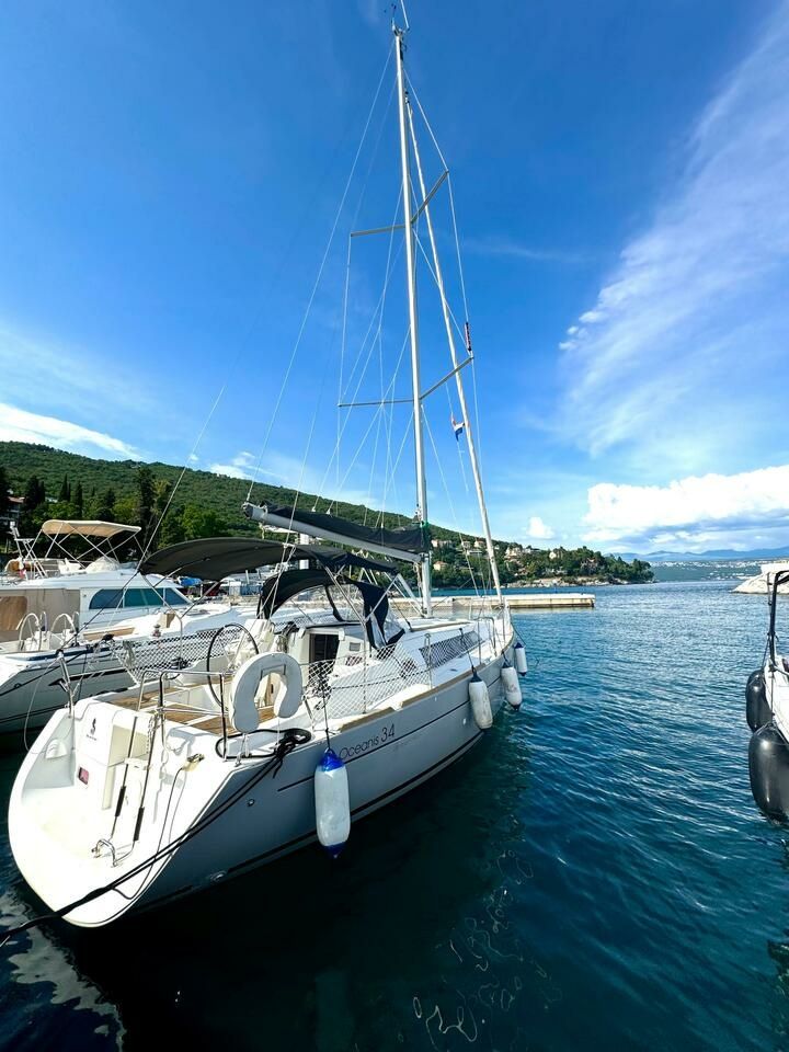 Beneteau Oceanis 34 | Finia