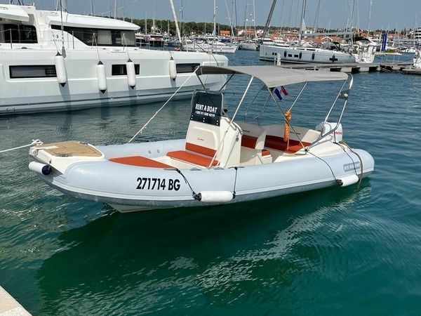 RIS Marine Exclusive 650 | 22