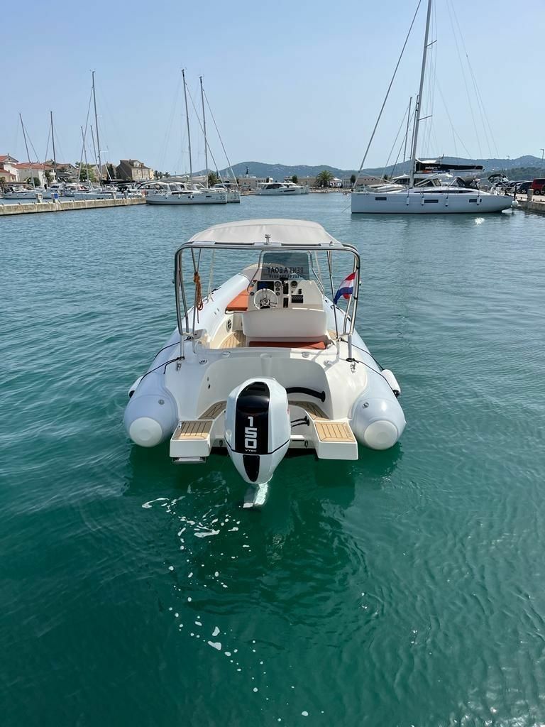 RIS Marine Exclusive 650 | 22