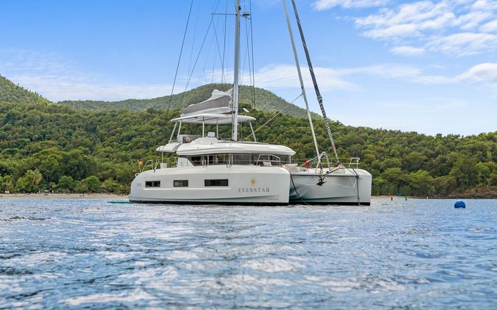 Lagoon 55 | Evenstar