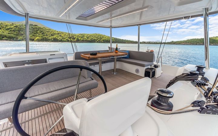 Lagoon 55 | Evenstar