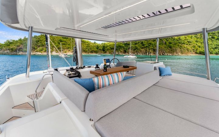 Lagoon 55 | Evenstar