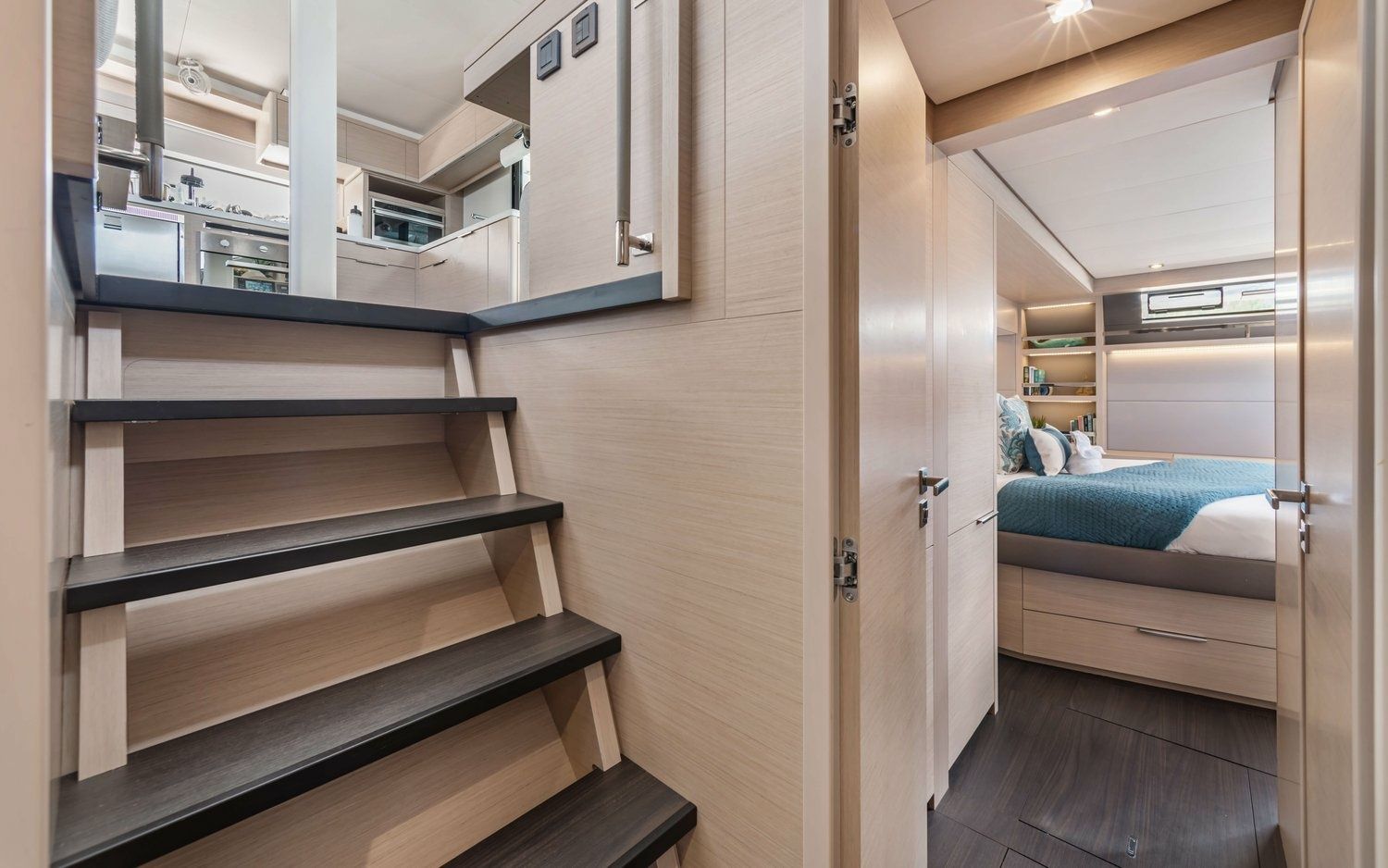 Lagoon 55 | Evenstar