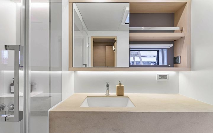 Lagoon 55 | Evenstar