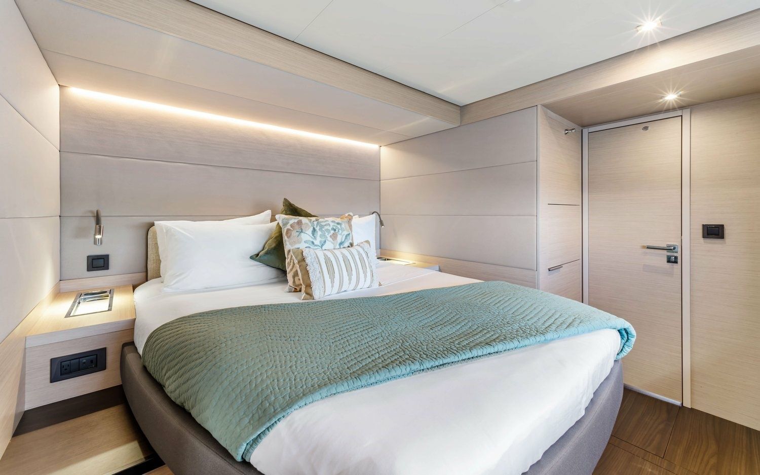 Lagoon 55 | Evenstar