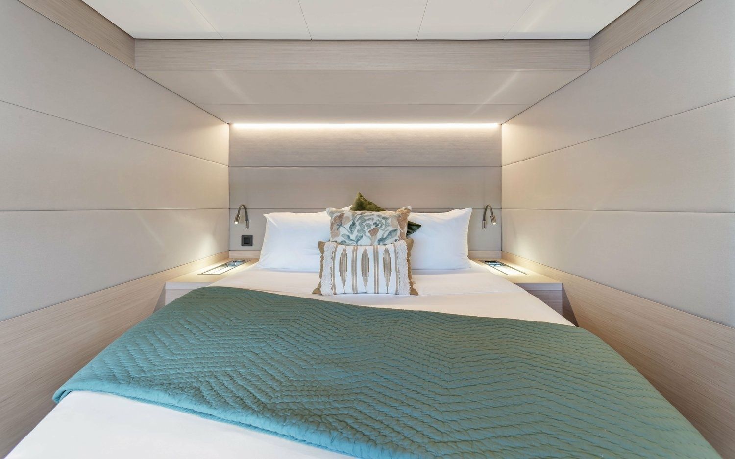 Lagoon 55 | Evenstar