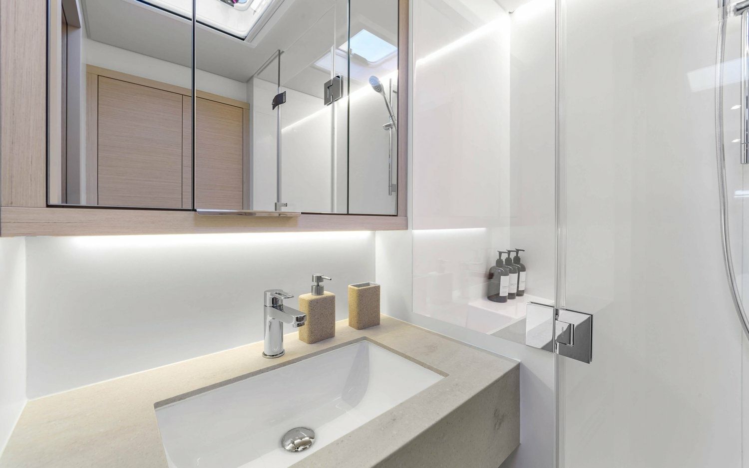 Lagoon 55 | Evenstar