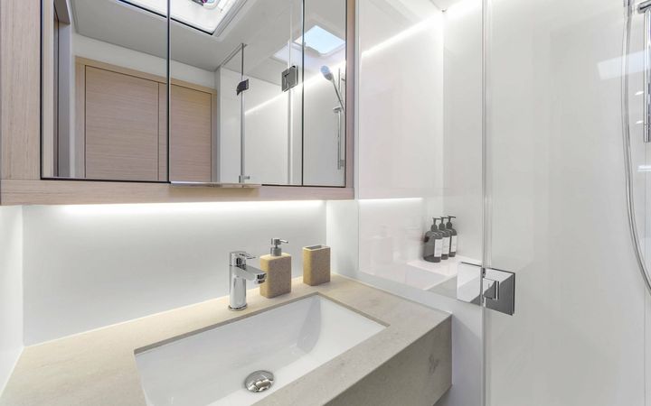 Lagoon 55 | Evenstar