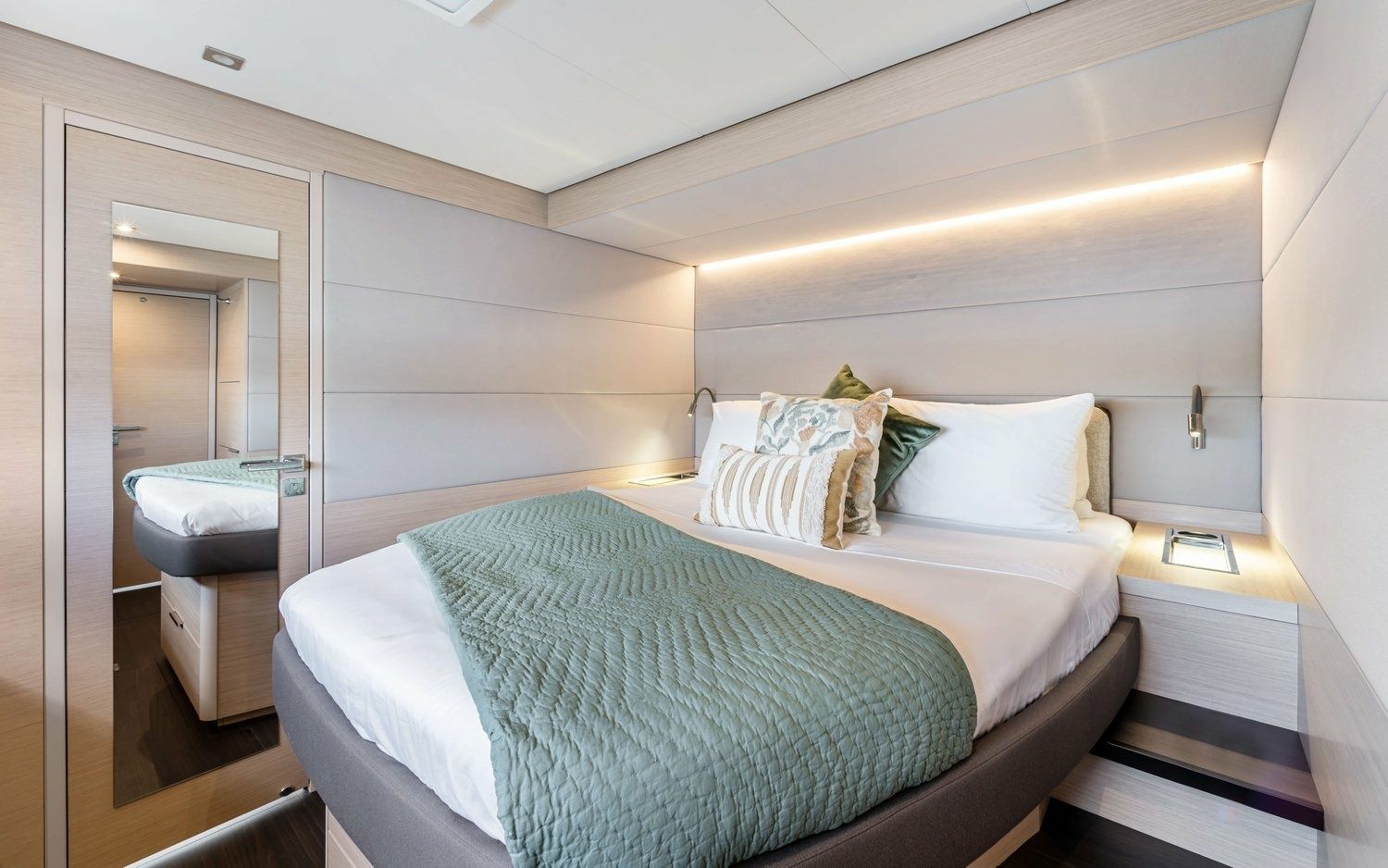 Lagoon 55 | Evenstar