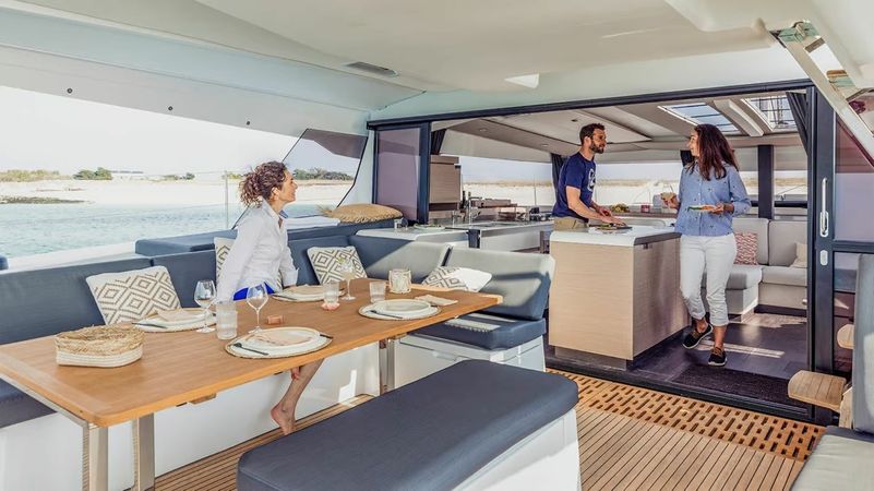 Fountaine Pajot Aura 51 | Dede