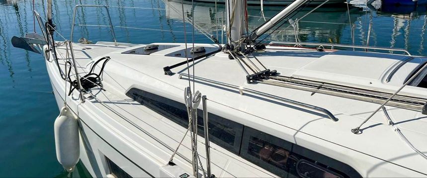Beneteau Oceanis 30.1 | Jeep