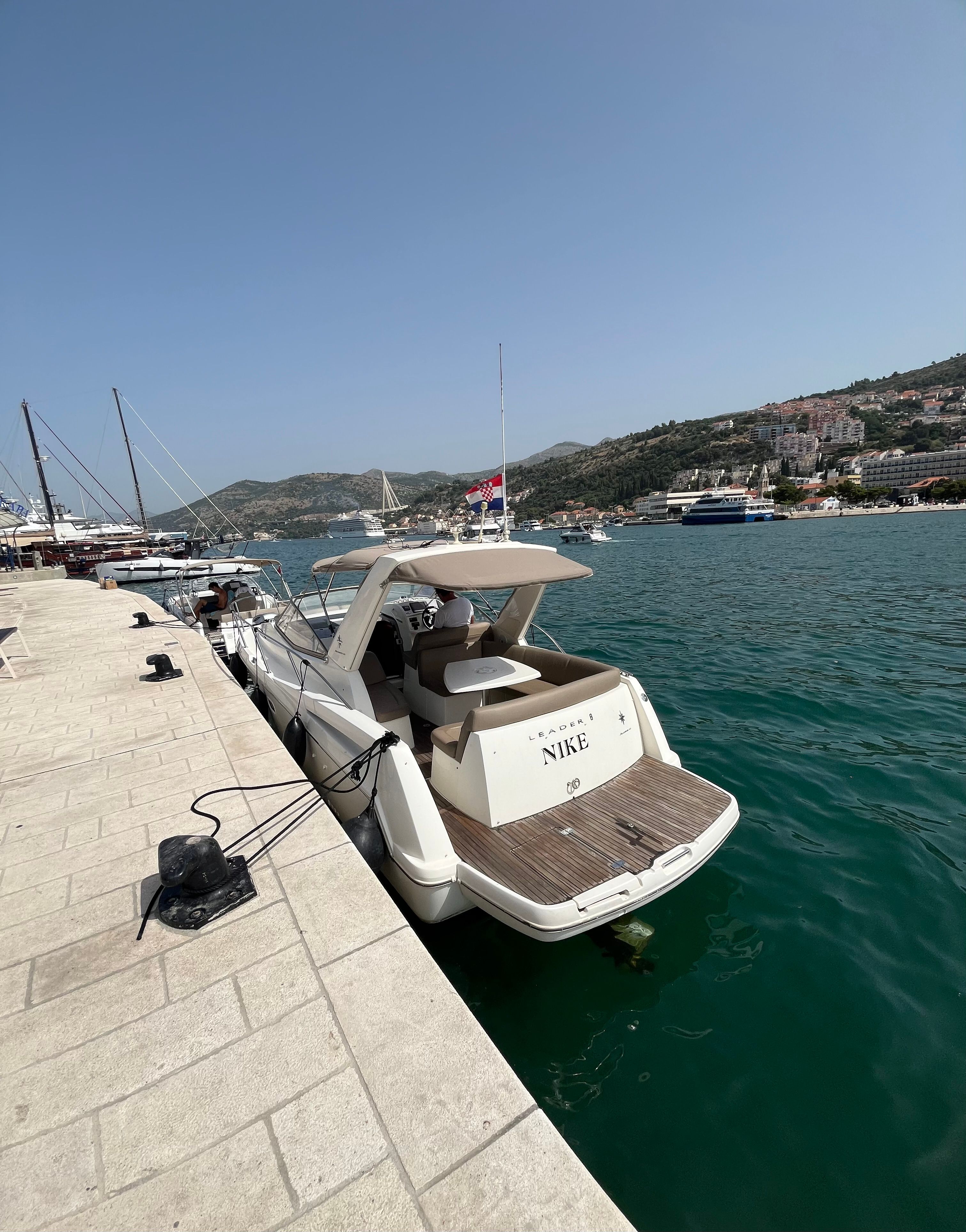 Jeanneau Leader 9 | Nike