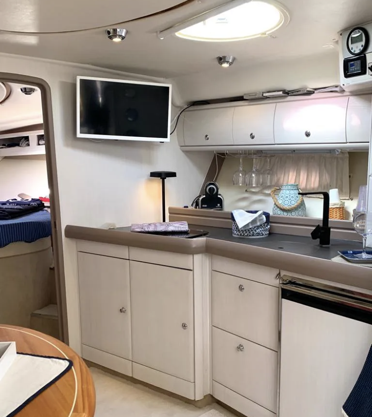 Bavaria Sport 37 | Momo' 2