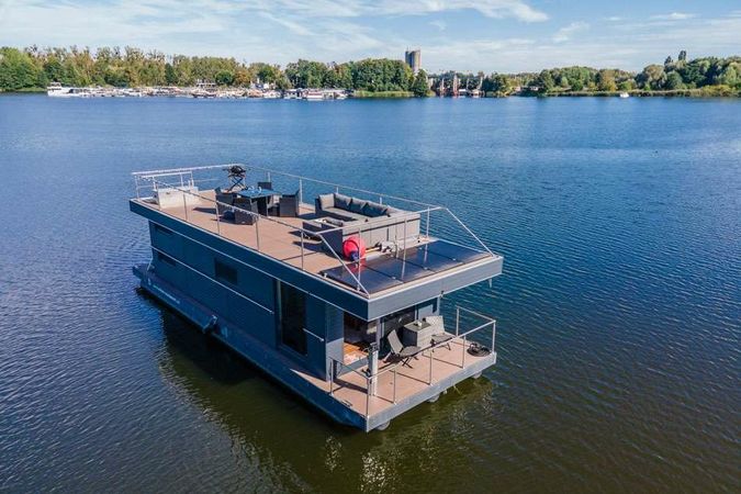 Mein Hausboot Luxury HB02 | Petra