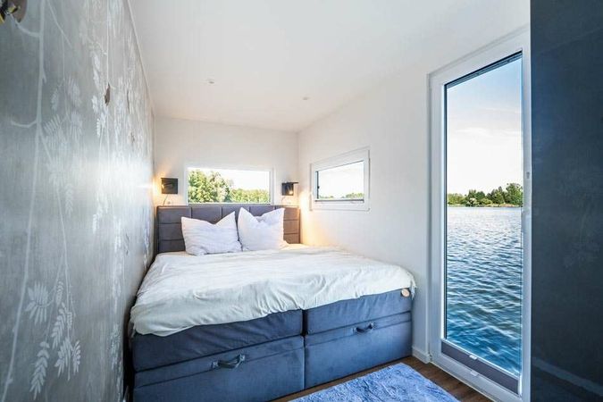 Mein Hausboot Luxury HB02 | Petra