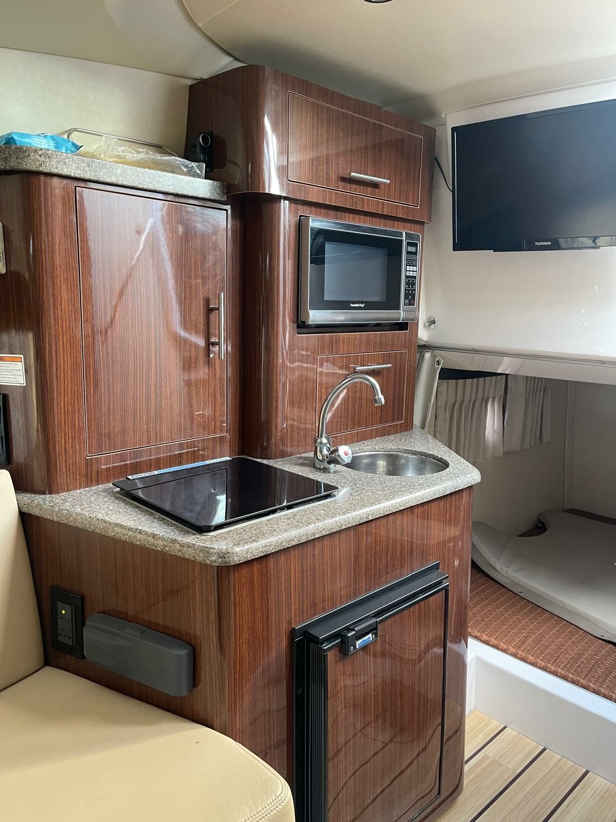 Regal 26 Express | 16