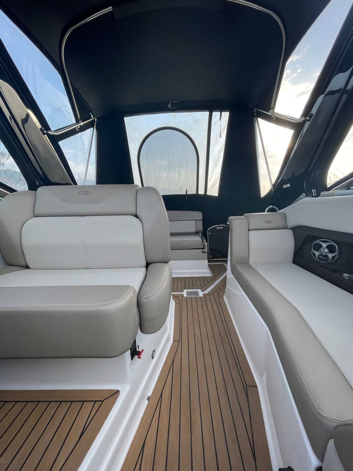 Regal 26 Express | 16