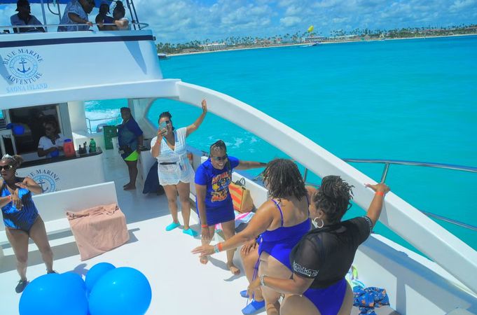 Custom Built 47 | King of the Beach