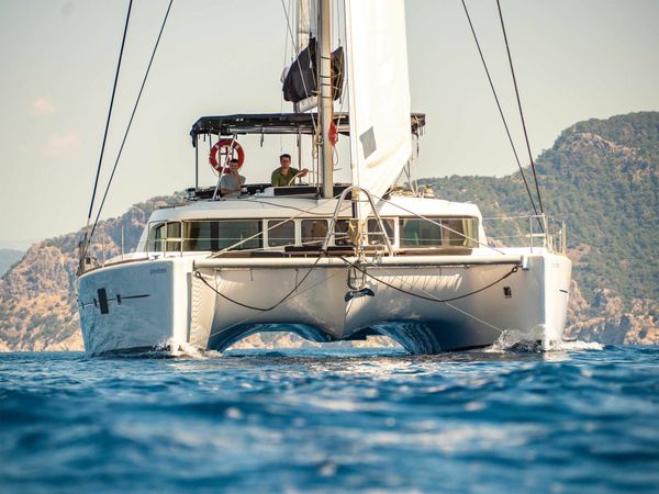 Lagoon 500 | Dome Extreme