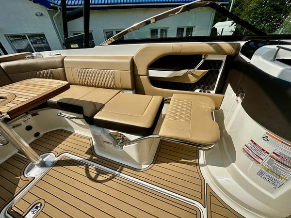 Sea Ray 250 | 24
