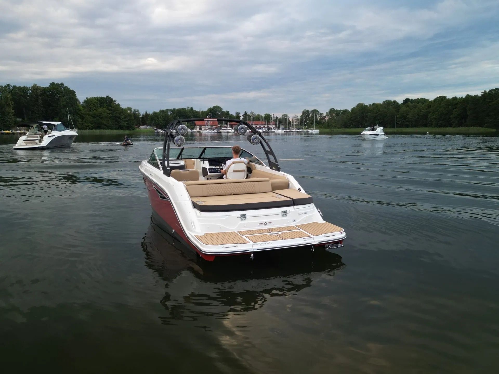 Sea Ray 250 | 24