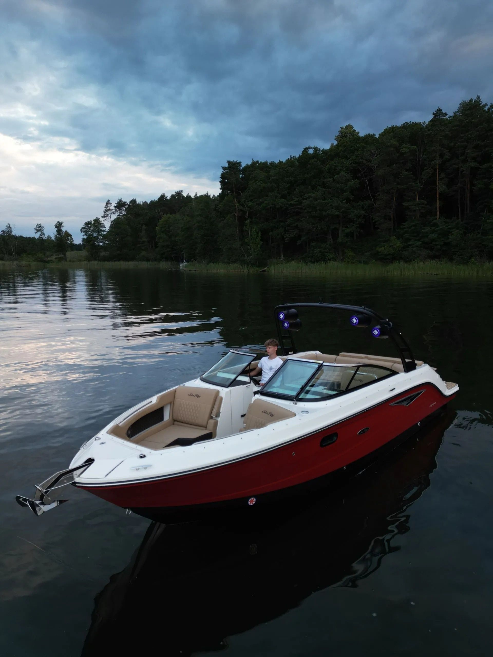 Sea Ray 250 | 24