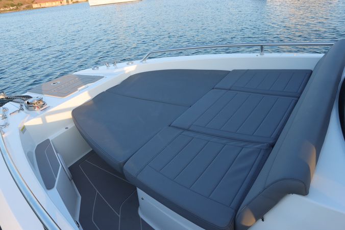 Quarken 27 T-Top | Koi