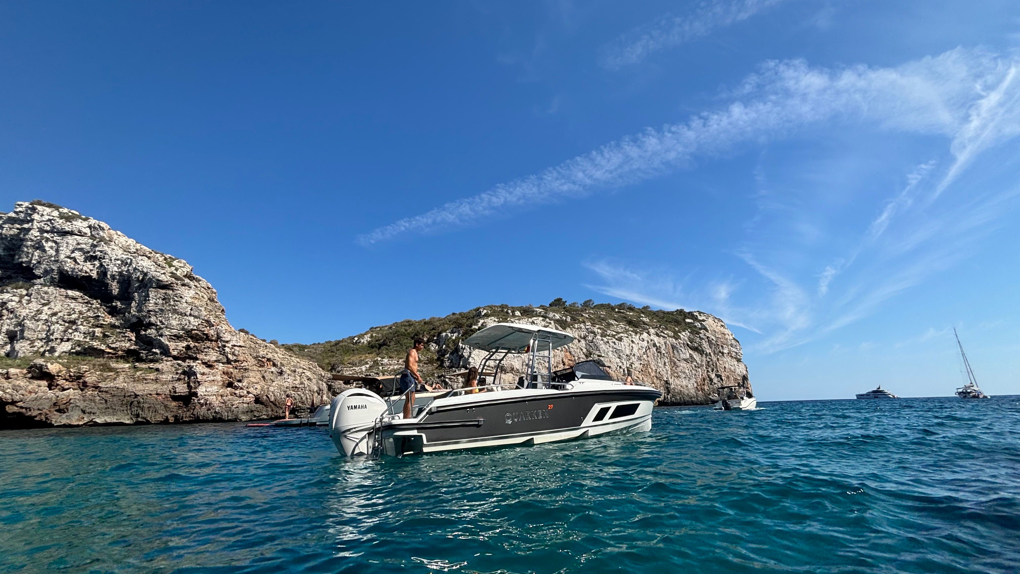 Quarken 27 T-Top | Koi