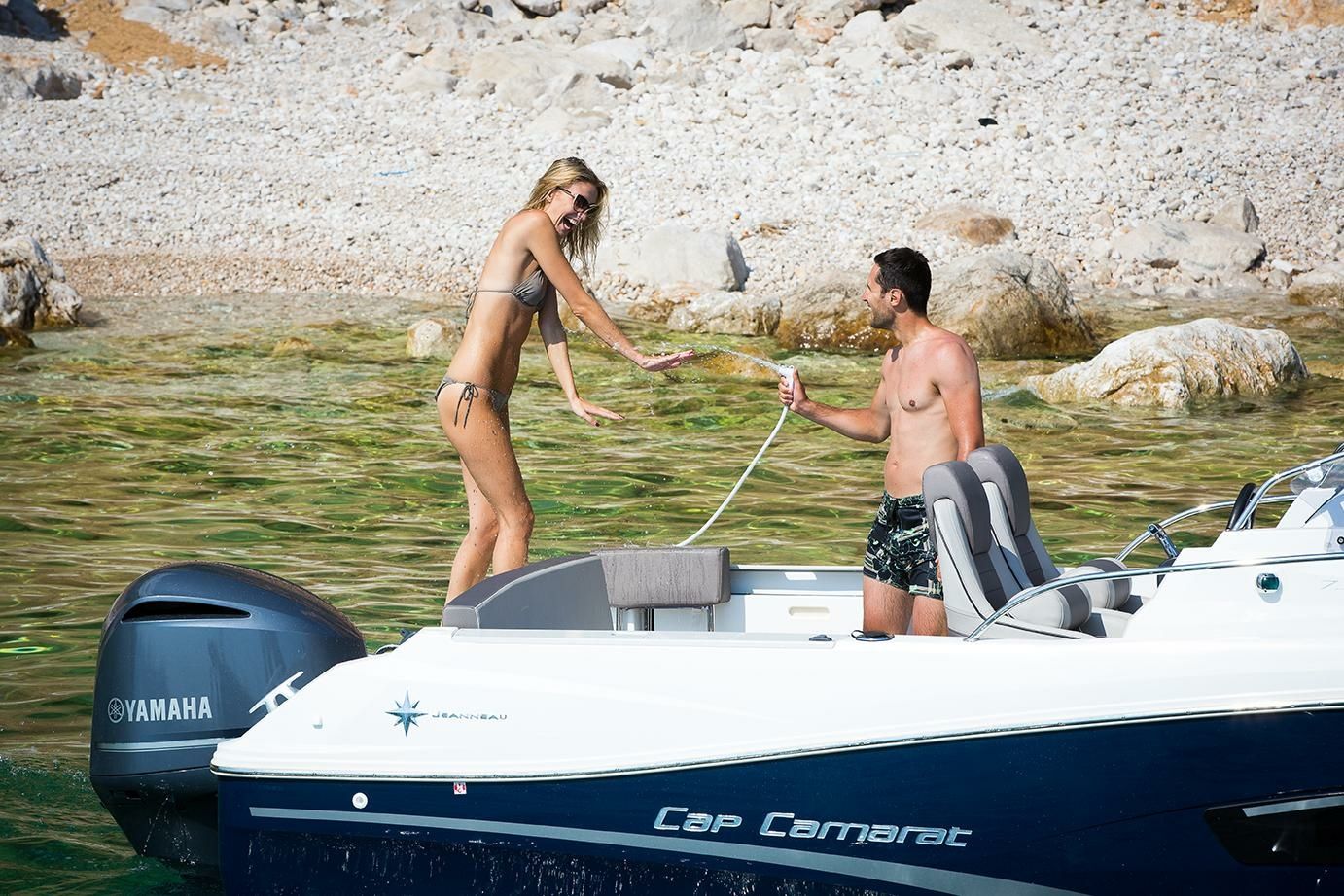 Jeanneau Cap Camarat 7.5 | Luci