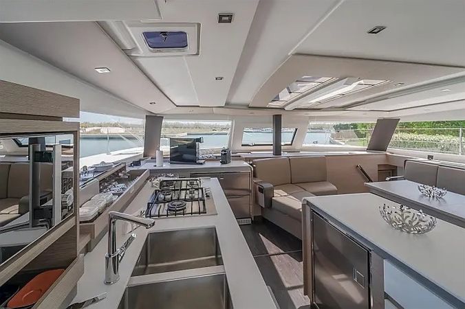 Fountaine Pajot Aura 51 | Kali 2 - Luxury Aeolian
