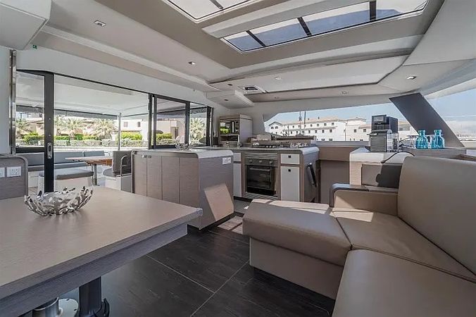 Fountaine Pajot Aura 51 | Kali 2 - Luxury Aeolian