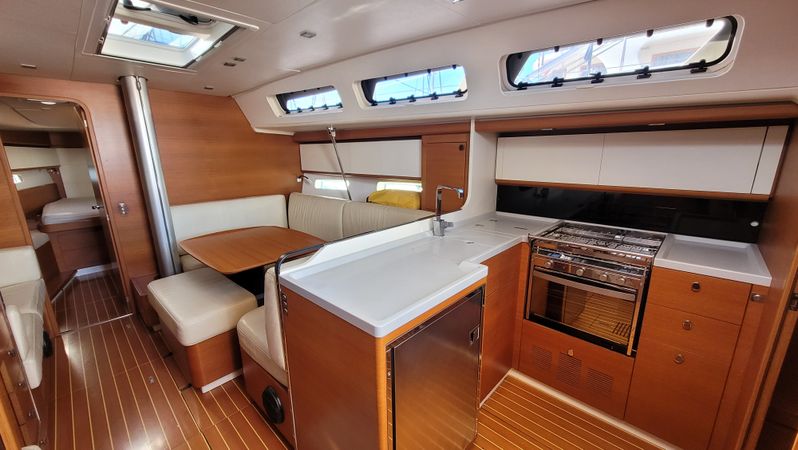Italia Yachts 13.98 | Papillon