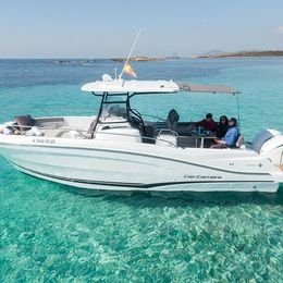 Jeanneau Cap Camarat 9.0 CC | Helms 1