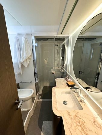 Azimut 66 | Moon light