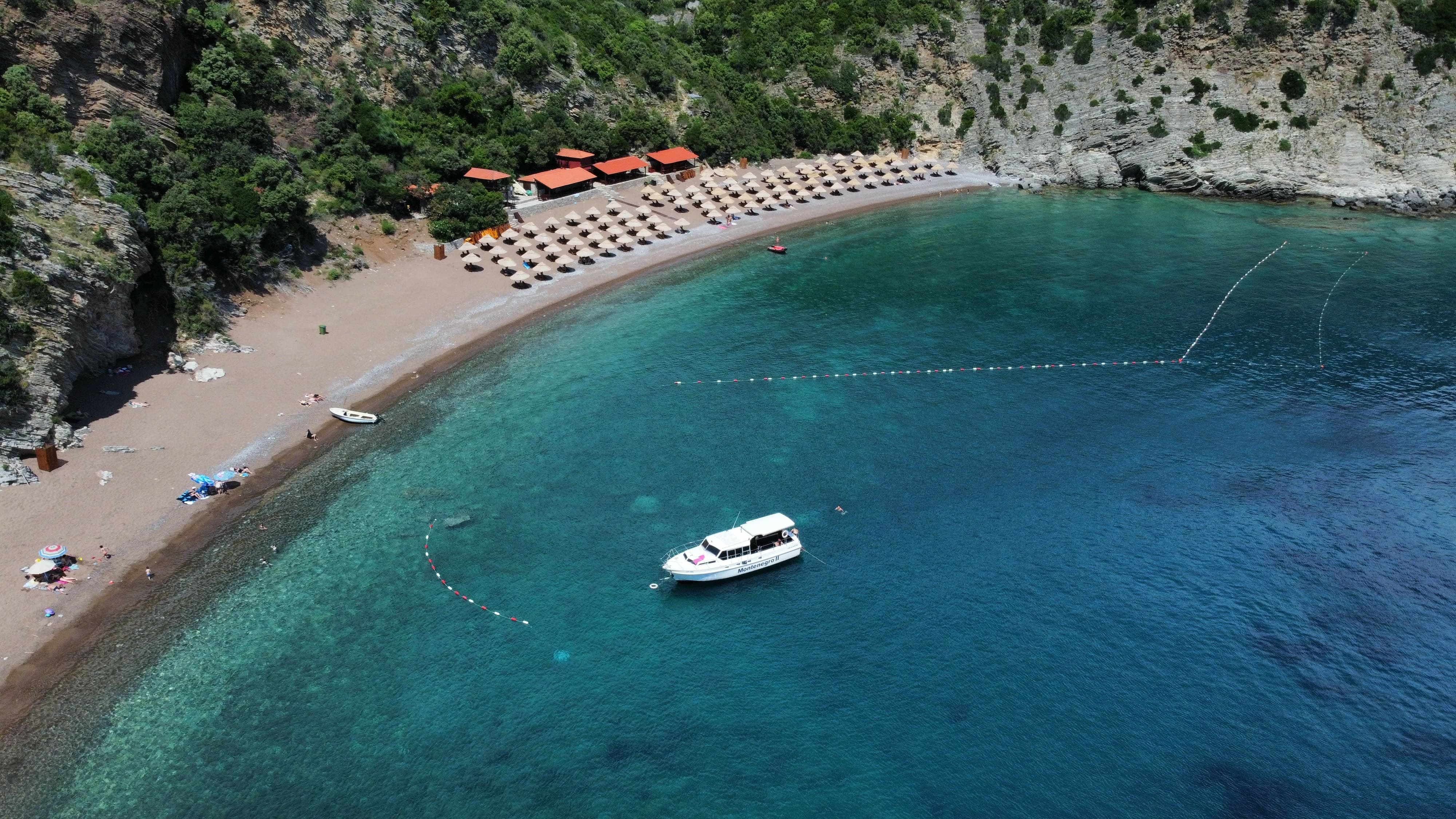 Broom Ocean Star 37 | Montenegro 2