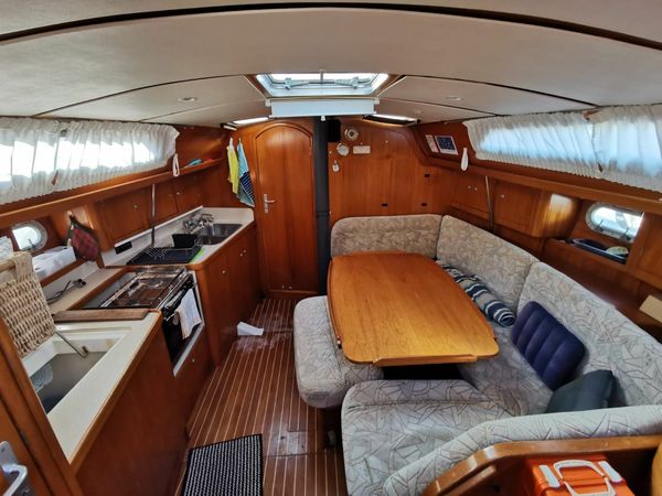 Jeanneau Sun Odyssey 37 | Ilarion B