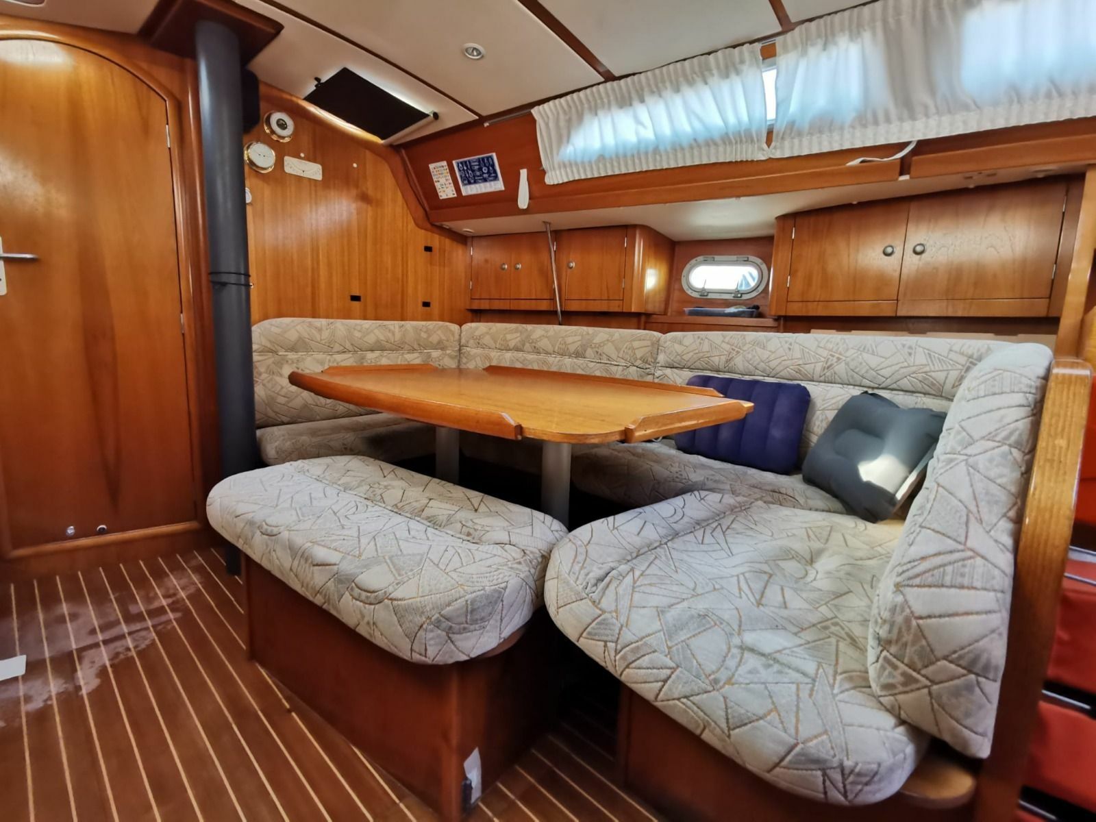 Jeanneau Sun Odyssey 37 | Ilarion B